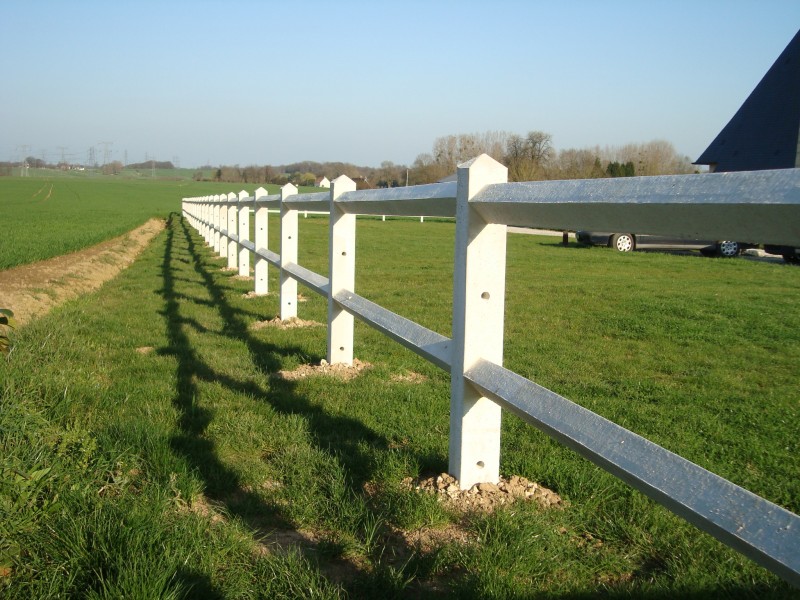 Installation de clôtures normandes à Bernay 27